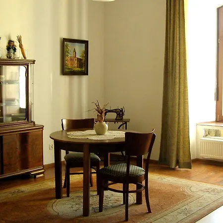 Palac Kietlin Фермерский дом Немча