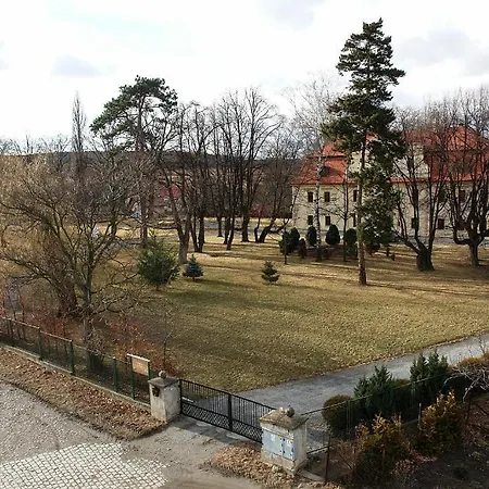 Palac Kietlin Фермерский дом *