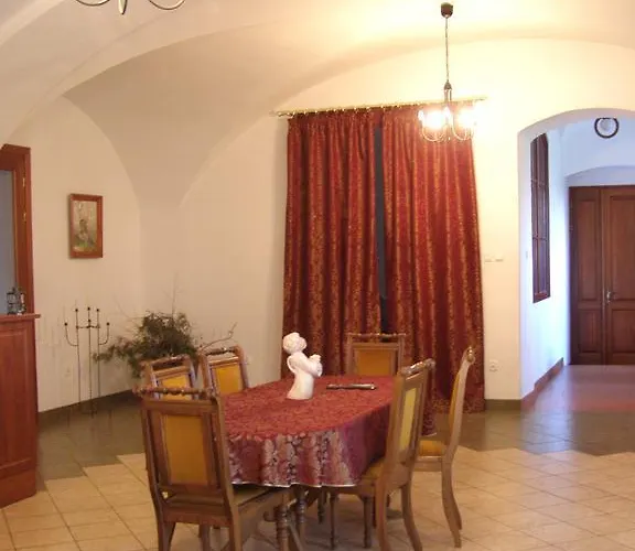 Pałac Kietlin Gospodarstwo agroturystyczne Niemcza